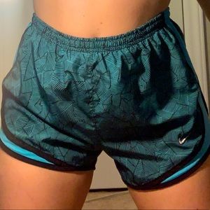 Nike shorts women’s